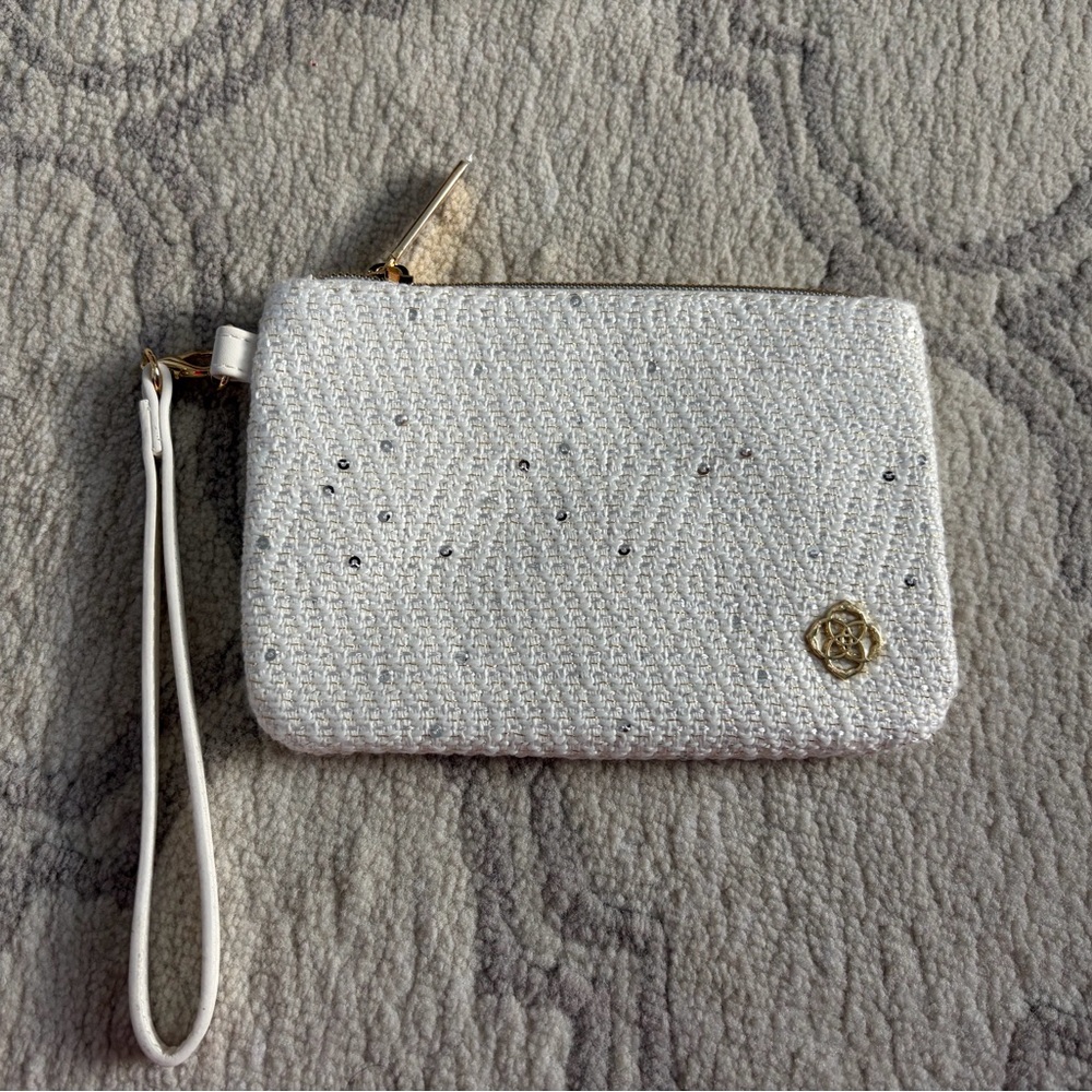 NWOT Kendra Scott Cream Sequin Tweed Pouch
